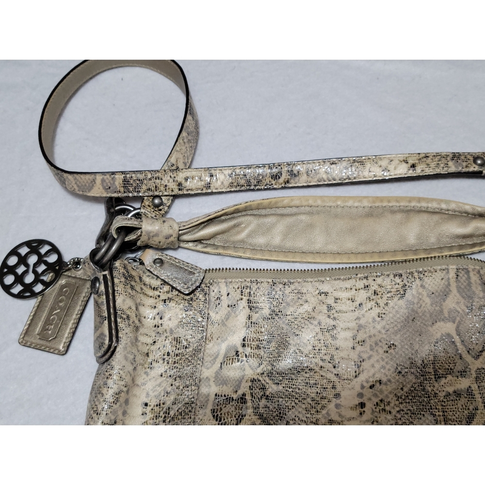 Authentic Coach Kristin Python Embossed Leather Hobo - Picture 9 of 15